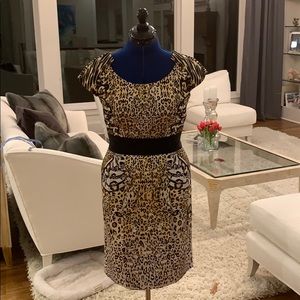 Animal print dress! With pockets